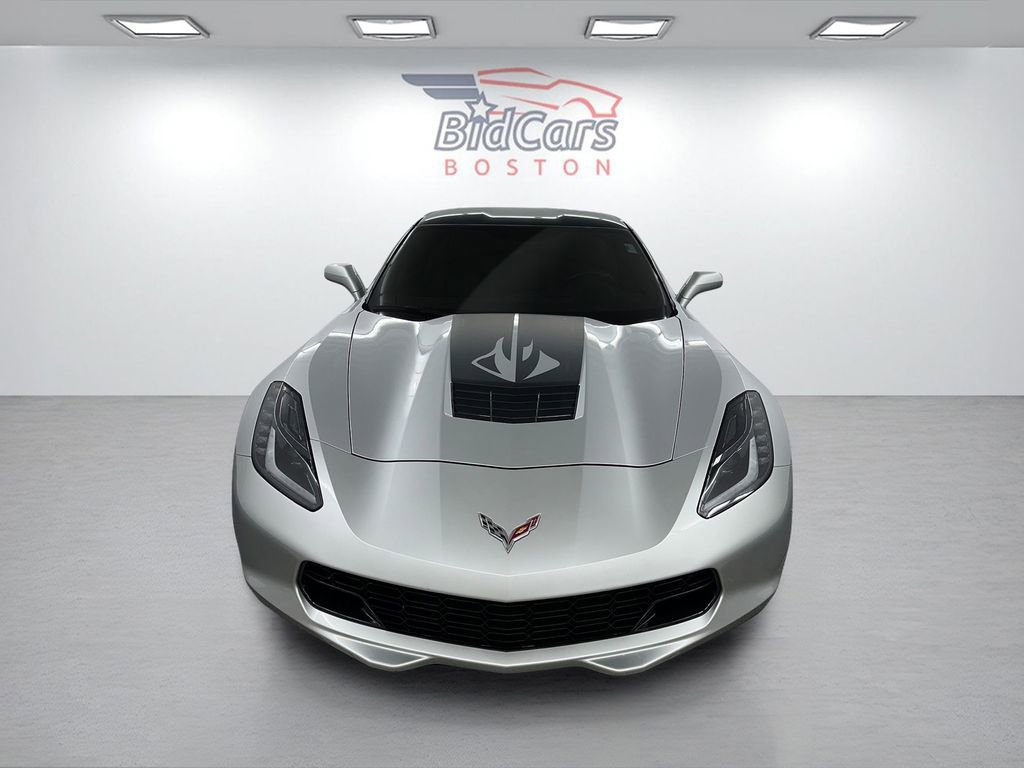 Used 2016 Chevrolet Corvette Stingray Coupe RWD image 2