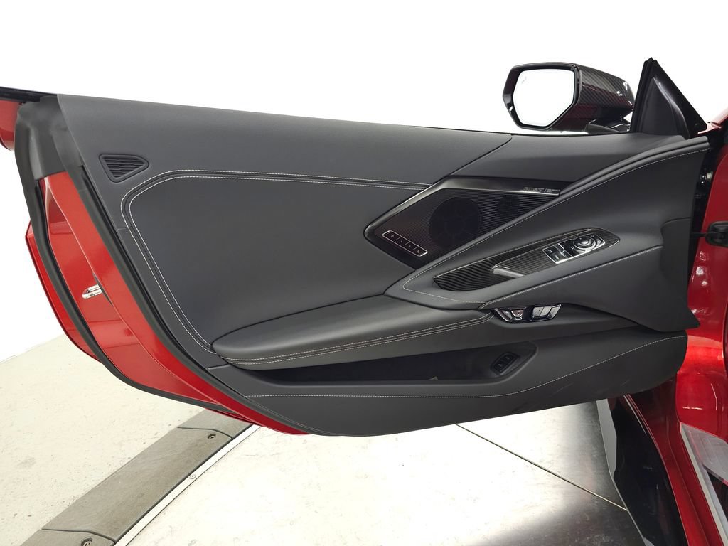 Used 2025 Chevrolet Corvette E-Ray w/ Stealth Interior Trim Package AWD/4WD image 17