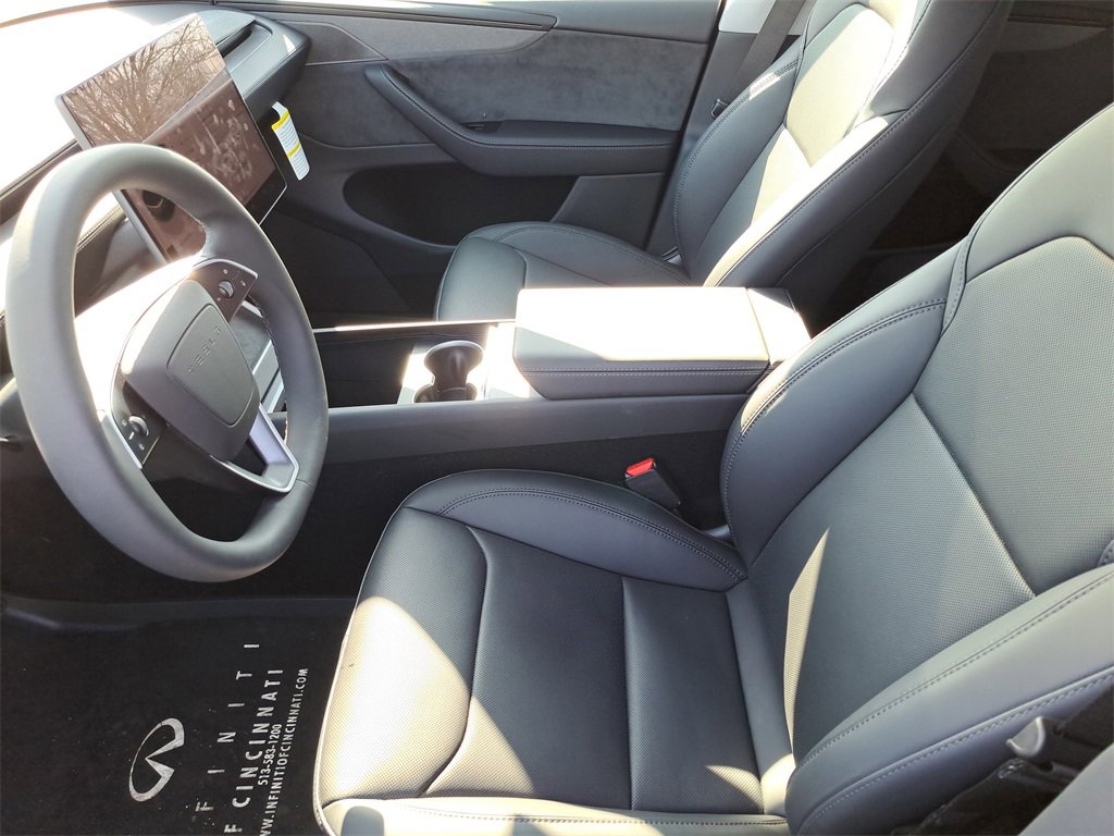 Used 2026 Tesla Model Y 2WD image 25