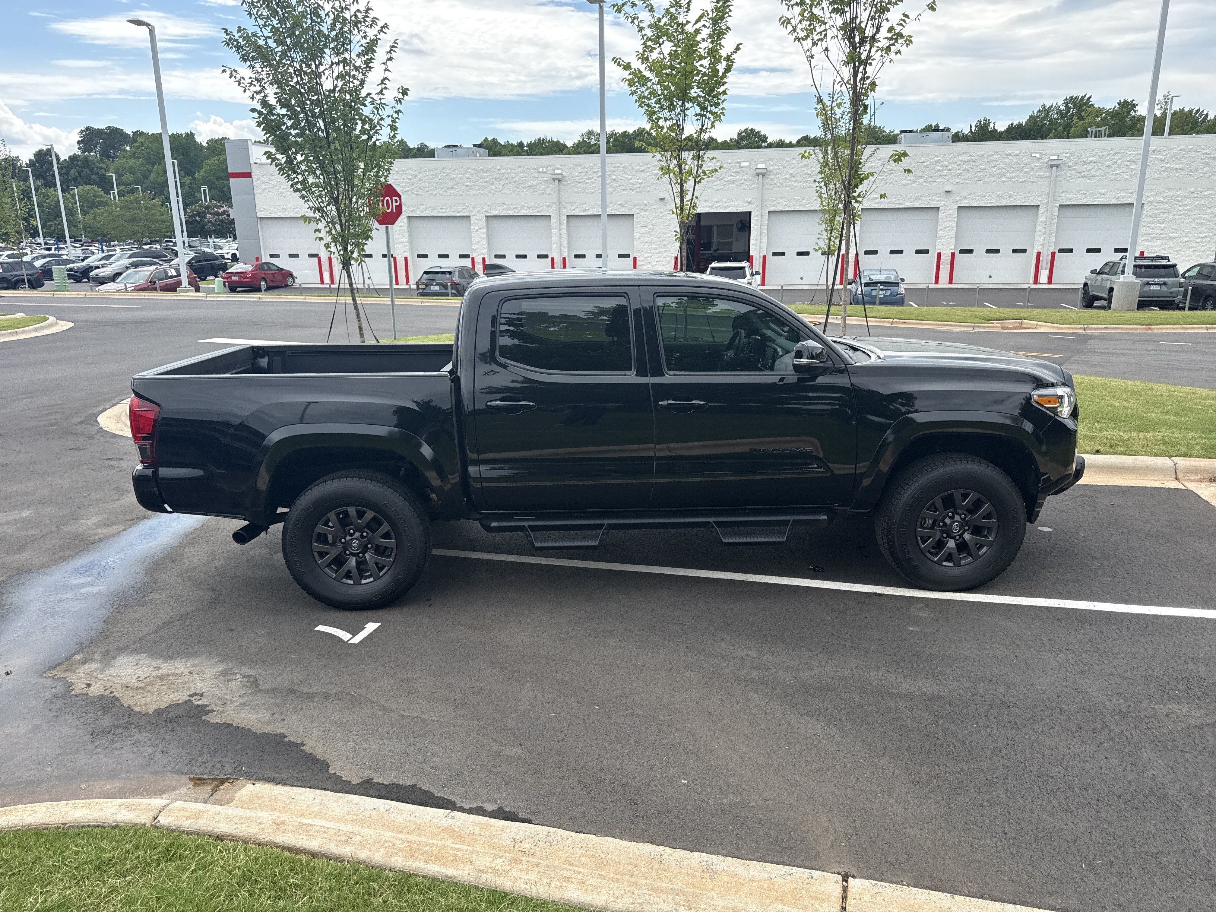 Used 2023 Toyota Tacoma SR5 w/ Technology Package AWD/4WD image 14