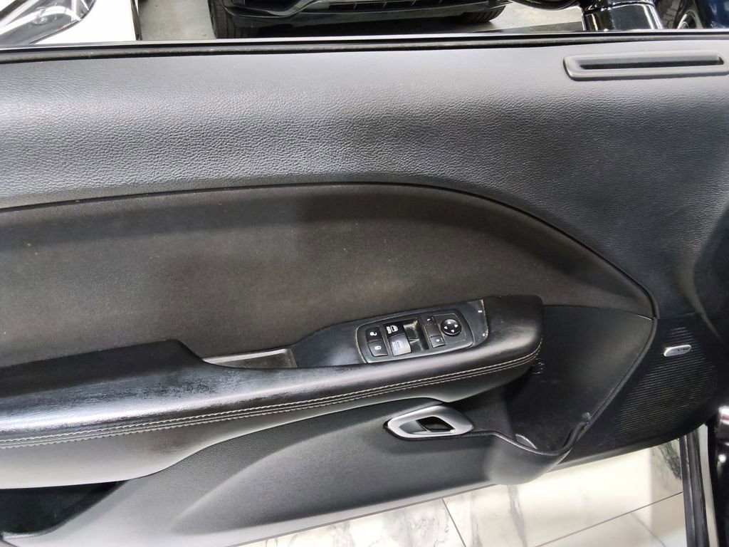 Used 2018 Dodge Challenger SXT w/ Blacktop Package image 13