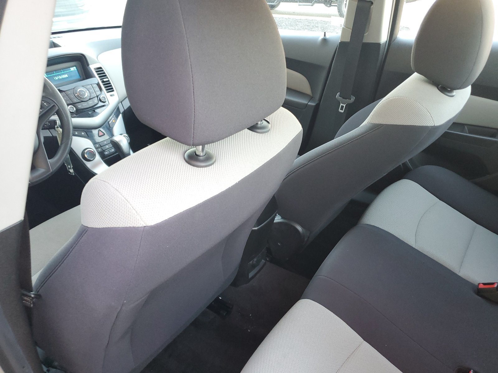 Used 2014 Chevrolet Cruze LS FWD image 13