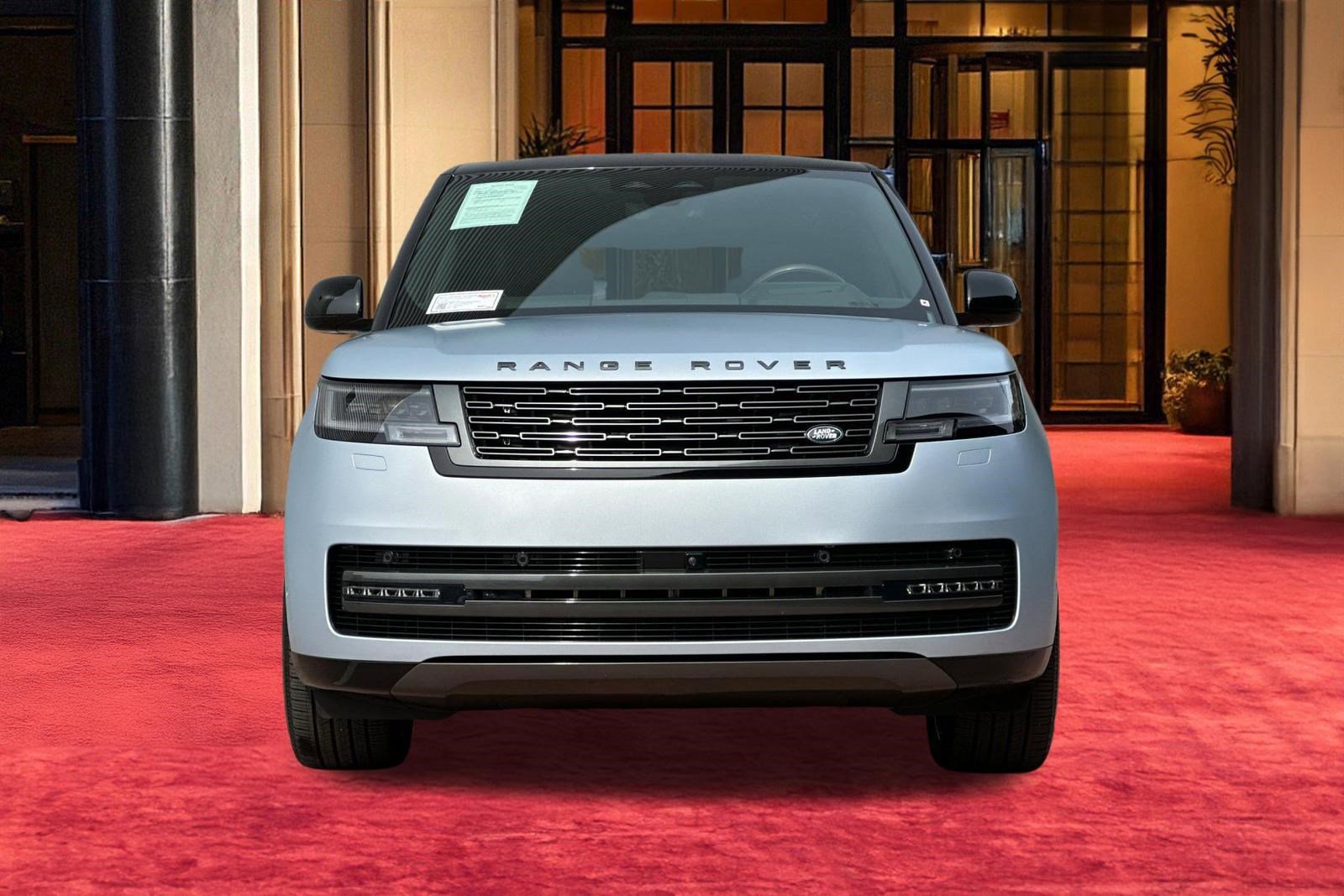 Used 2025 Land Rover Range Rover Long Wheelbase Autobiography image 5