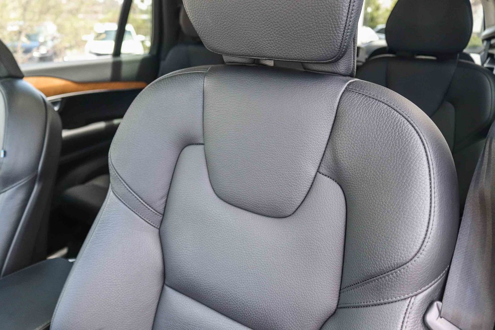 Used 2024 Volvo XC90 B6 Plus w/ Protection Package Premier AWD/4WD image 28
