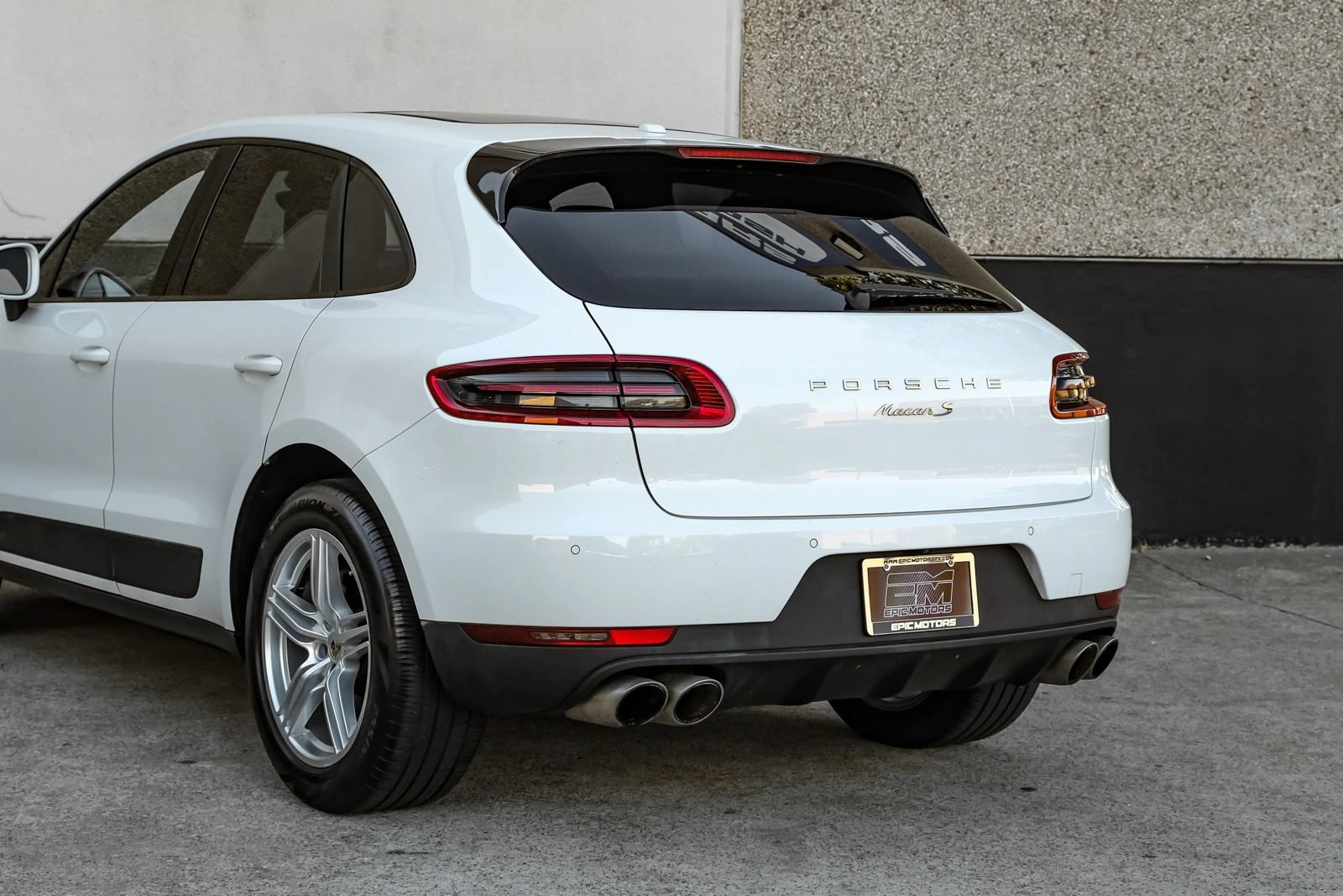 Used 2017 Porsche Macan S AWD/4WD image 14
