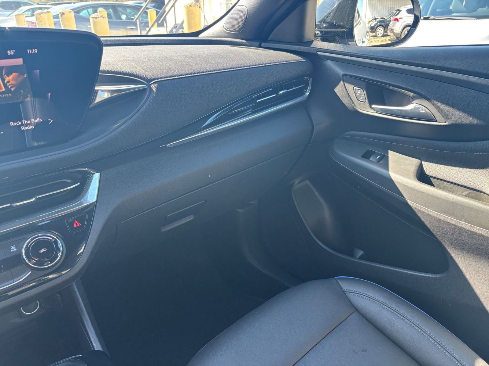 Used 2025 Buick Envista Sport Touring image 34