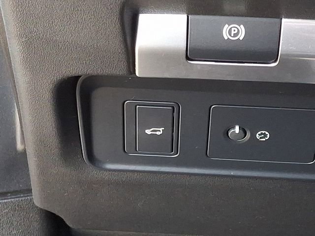 Used 2020 Land Rover Range Rover Evoque SE image 27