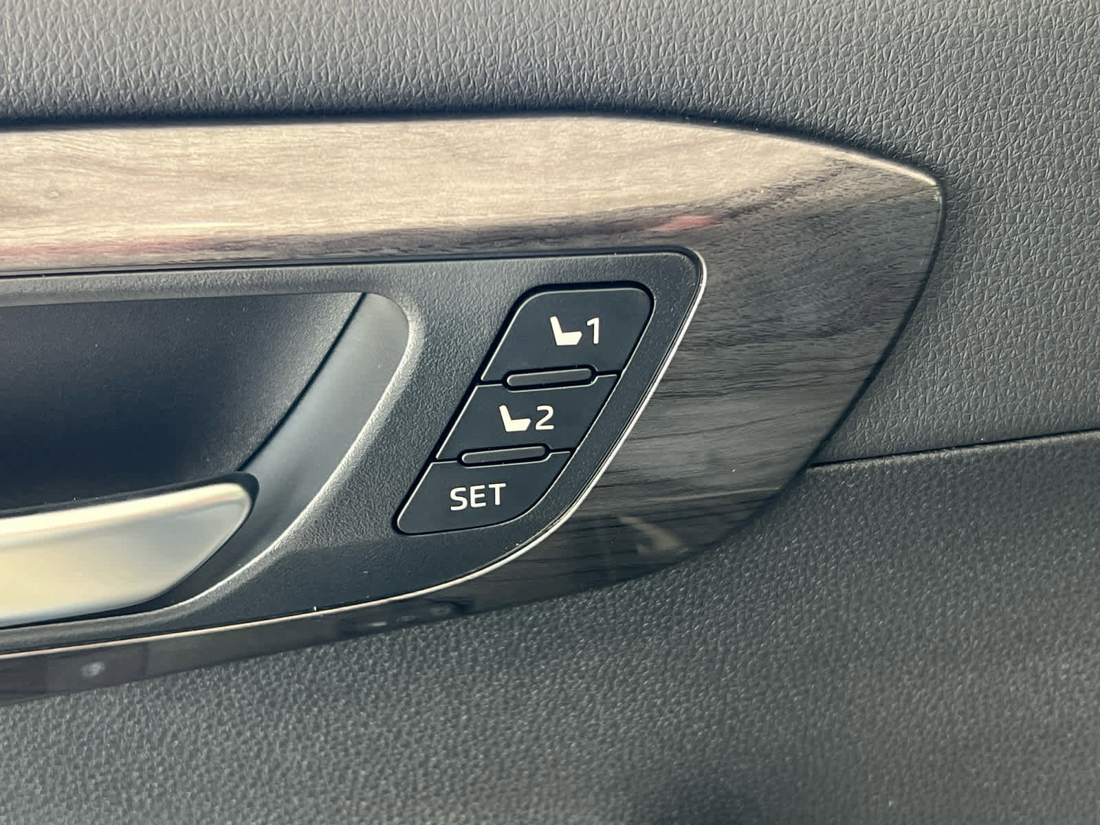 New 2026 Toyota Highlander Platinum image 20
