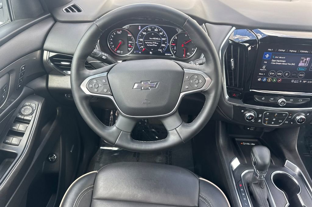 Used 2023 Chevrolet Traverse Premier w/ Redline Edition AWD/4WD image 12