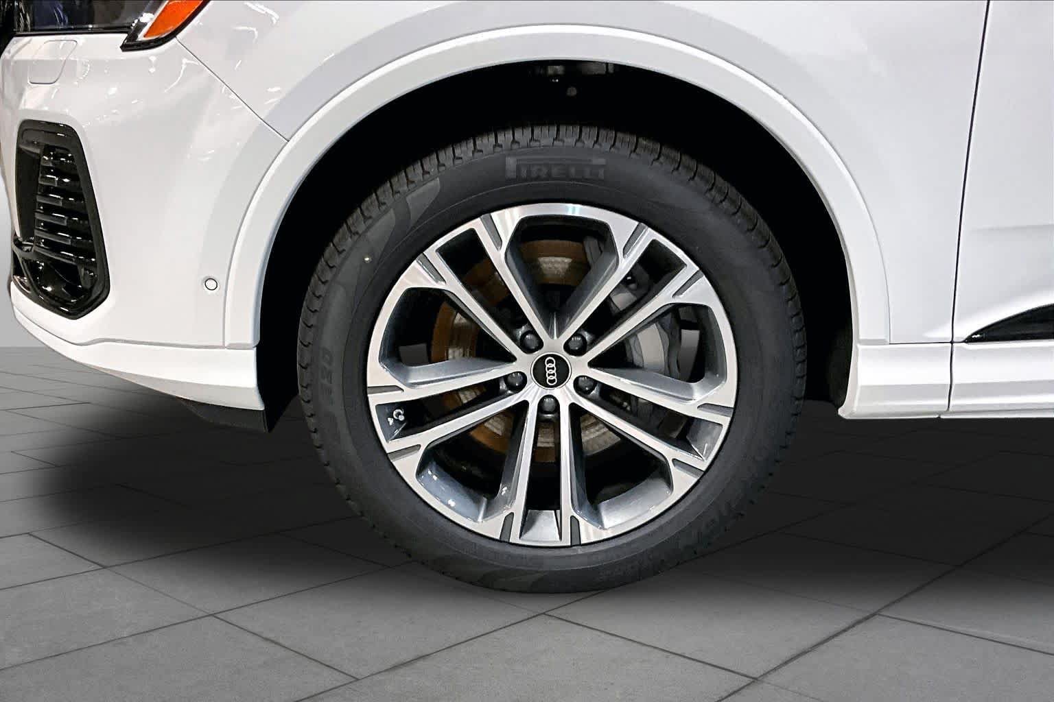 New 2026 Audi Q7 2.0T Premium AWD/4WD image 11