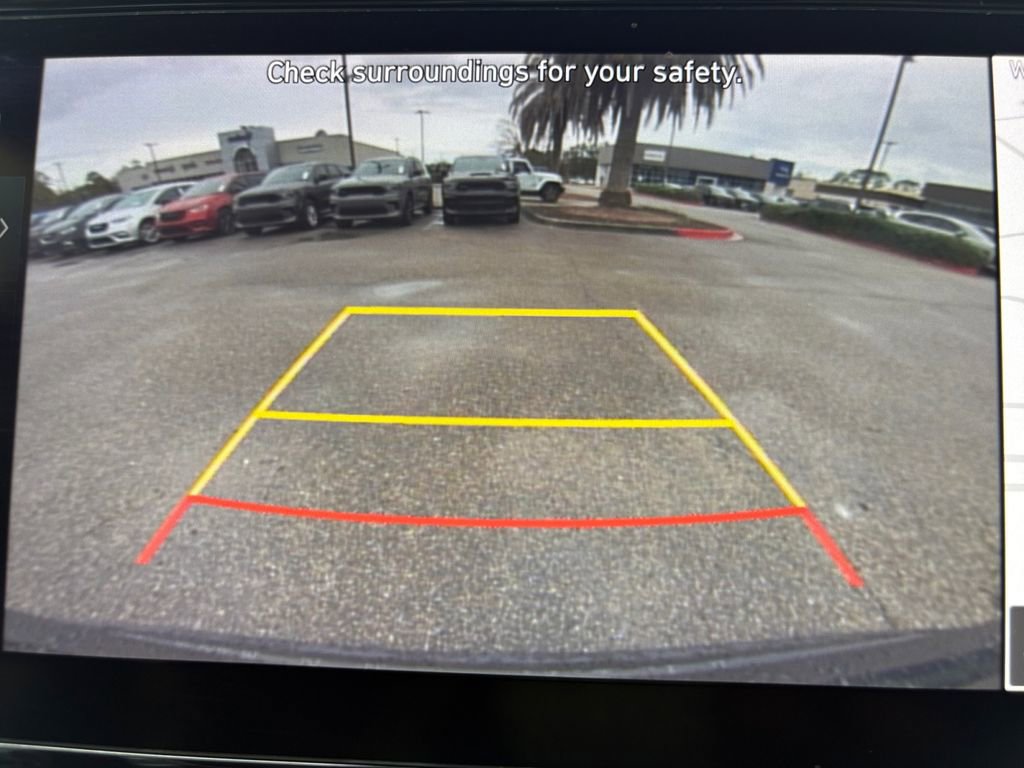 Used 2023 Hyundai Santa Fe SEL w/ Cargo Package image 16