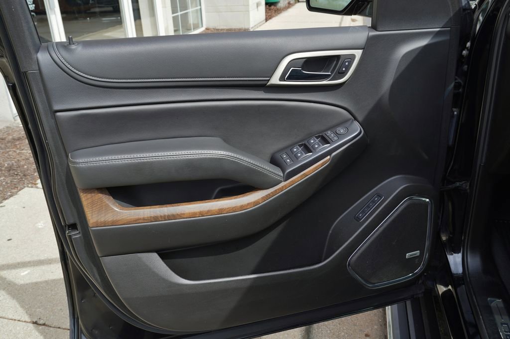 Used 2019 GMC Yukon Denali w/ Denali Ultimate Package AWD/4WD image 9