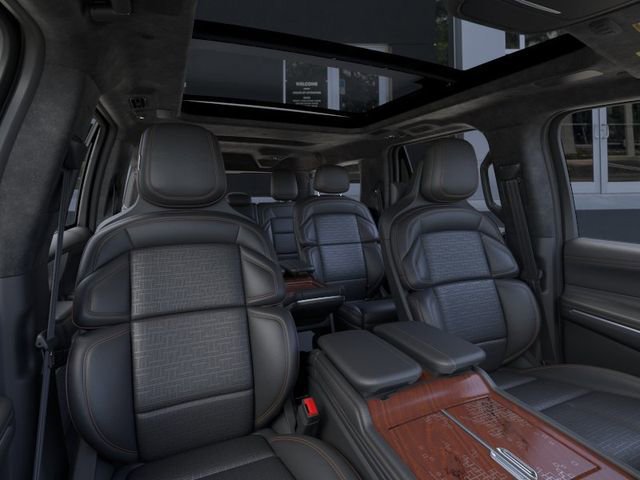 New 2026 Lincoln Navigator L Black Label AWD/4WD image 10