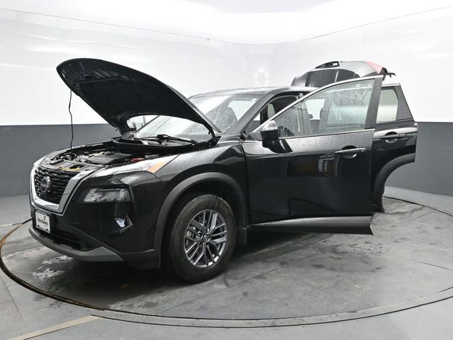 Used 2023 Nissan Rogue S AWD/4WD image 42