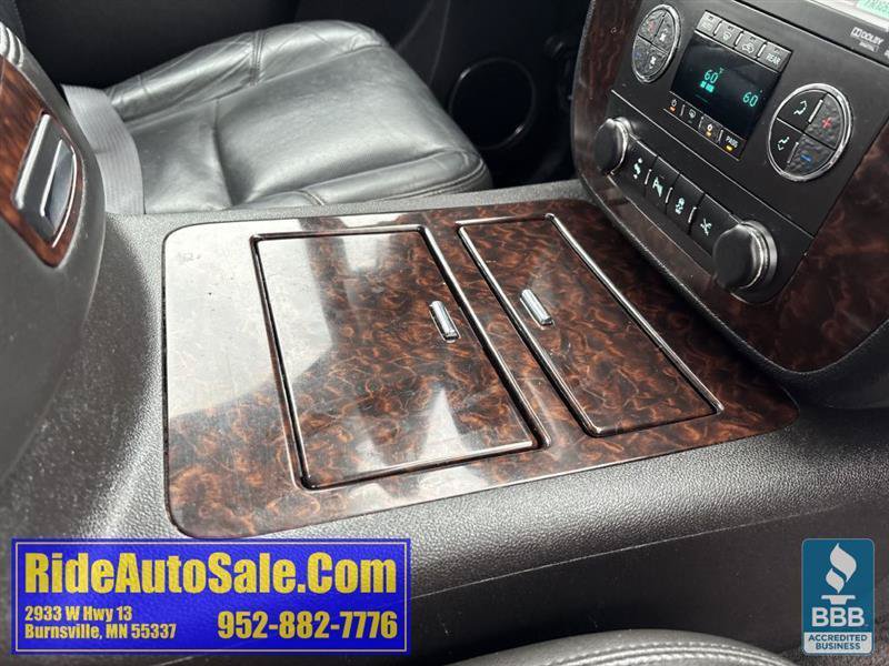 Used 2013 GMC Yukon XL Denali AWD/4WD image 38