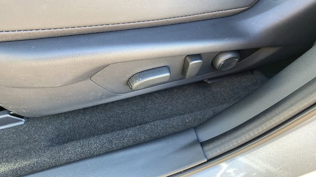 Used 2025 Subaru Crosstrek 2.5i Limited w/ Crosstrek Mirror Package image 19