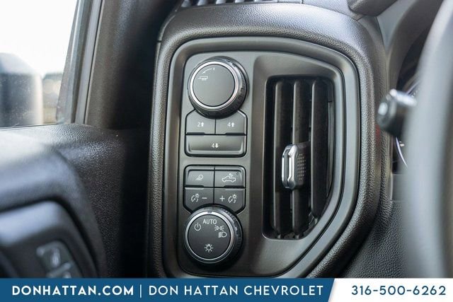 Used 2024 Chevrolet Silverado 2500 Custom w/ Custom Value Package image 18