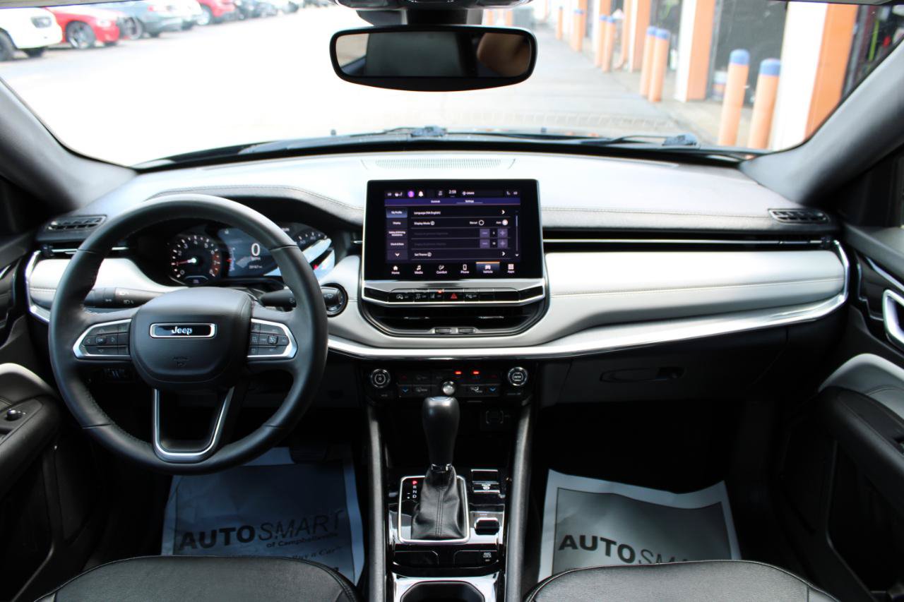 Used 2023 Jeep Compass Limited AWD/4WD image 41