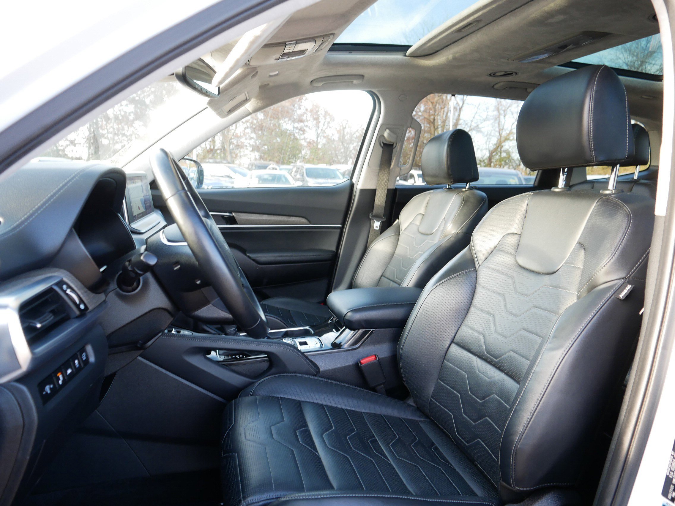 Certified 2022 Kia Telluride SX w/ SX Prestige Package image 35