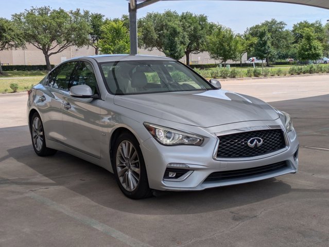 Used 2018 INFINITI Q50 Luxe w/ Essential Package (3.0T Luxe) RWD image 3