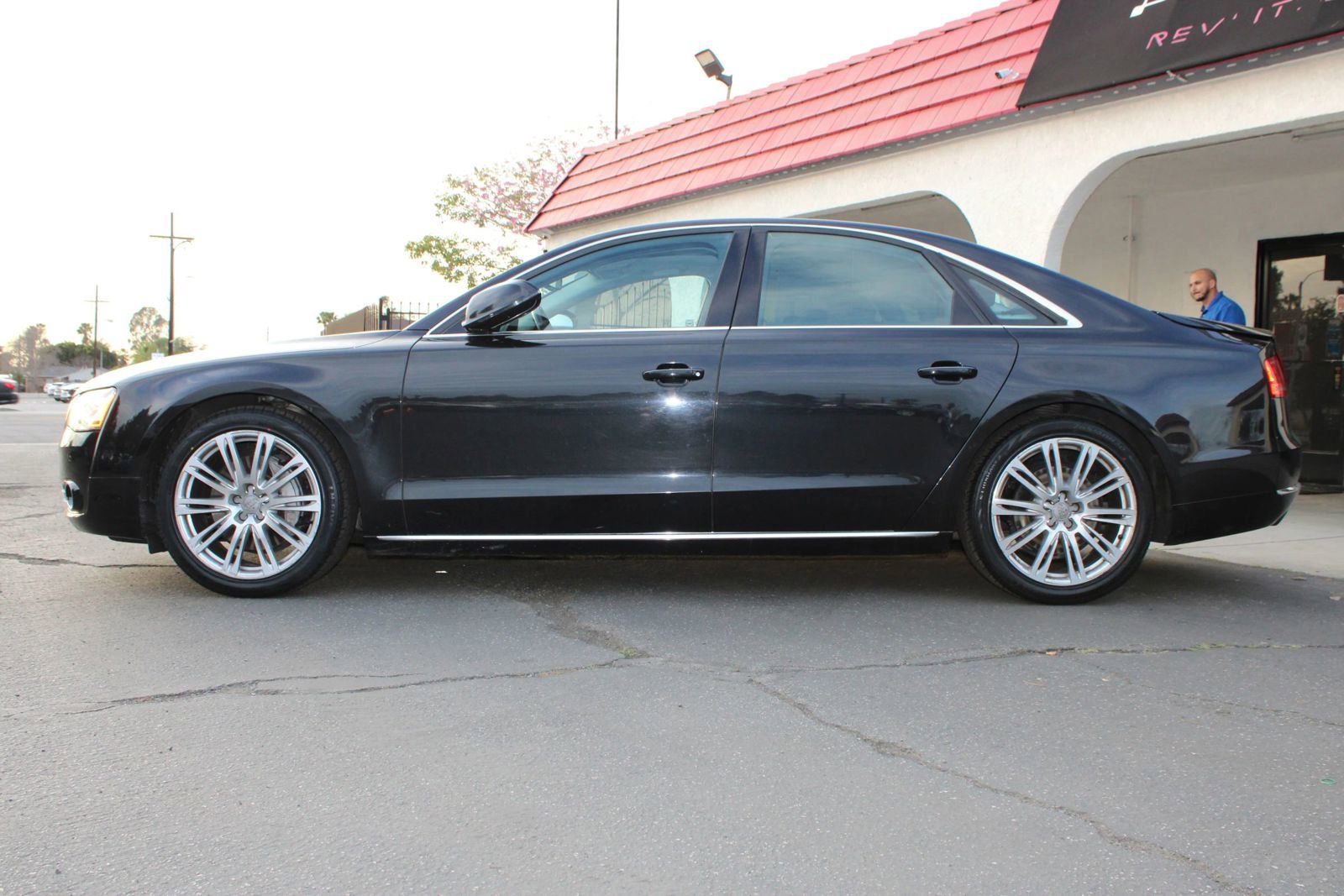 Used 2013 Audi A8 3.0T w/ Driver Assistance Pkg image 14