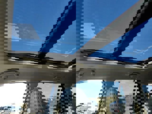 Used 2024 Honda Pilot Touring image 16