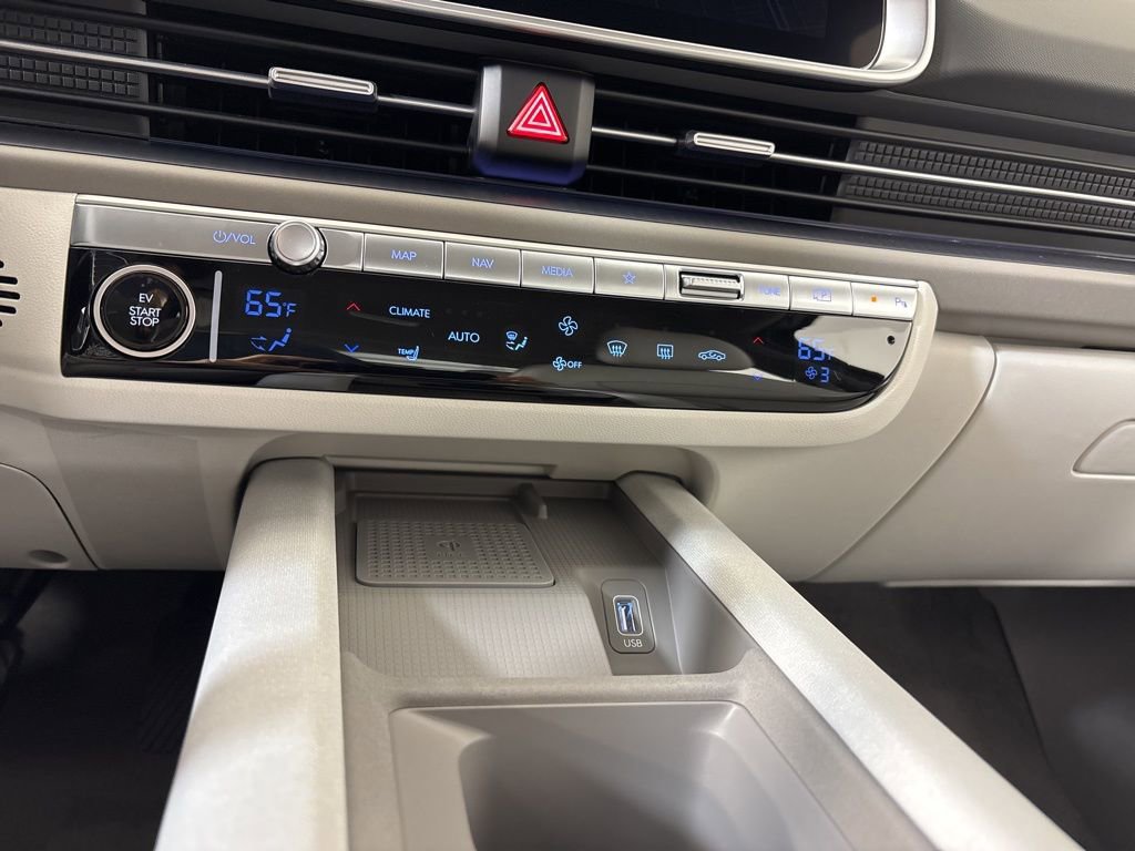 New 2025 Hyundai Ioniq 6 SEL image 25