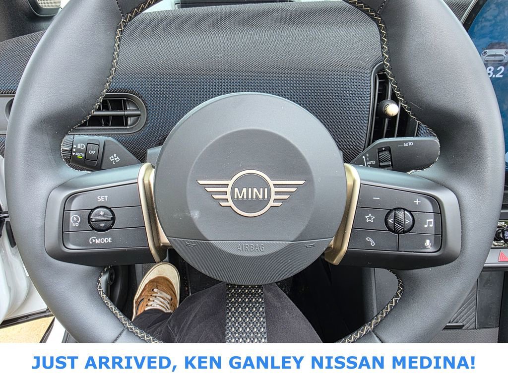 Used 2025 MINI Cooper S FWD image 12