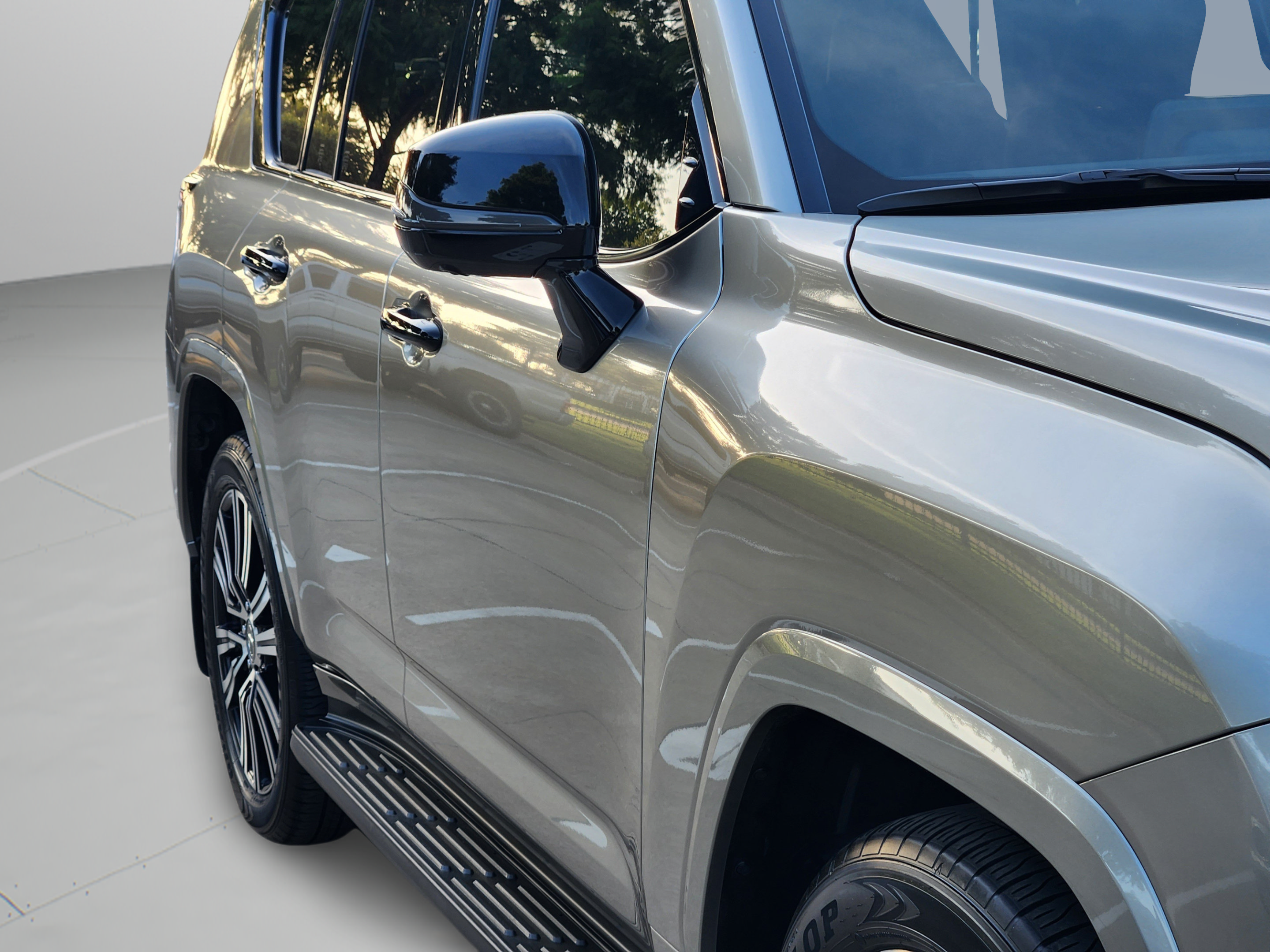 Certified 2025 Lexus LX 700h Luxury w/ Appearance Package AWD/4WD image 37