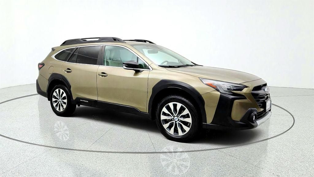 Used 2023 Subaru Outback Limited AWD/4WD image 3