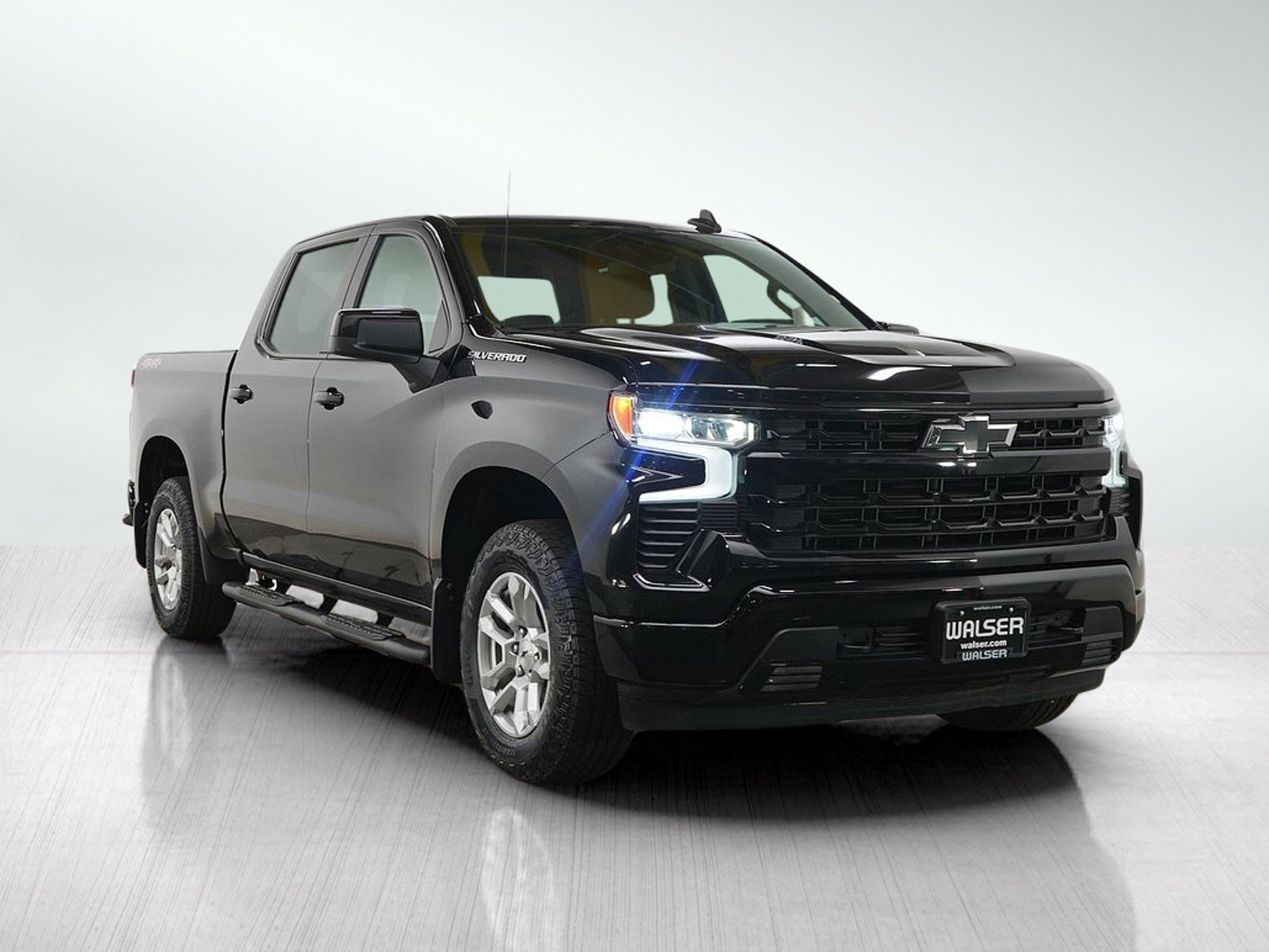 Used 2024 Chevrolet Silverado 1500 RST AWD/4WD image 7