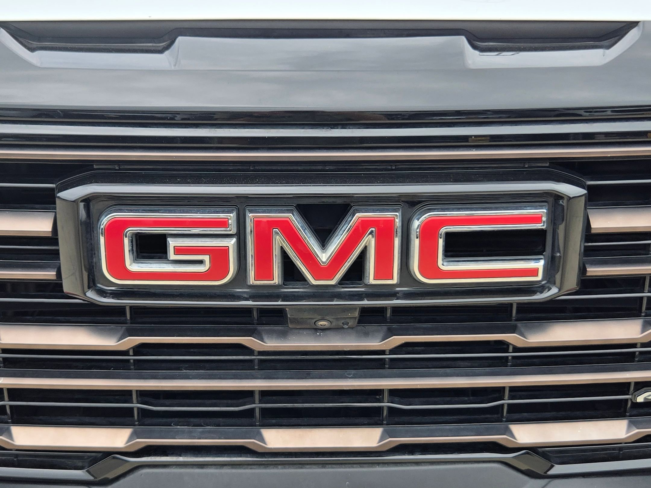 Used 2024 GMC Sierra 1500 AT4X AWD/4WD image 9
