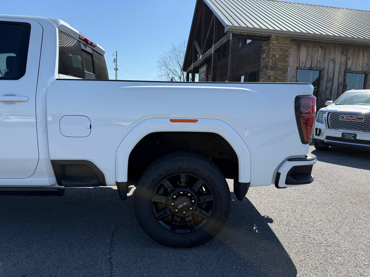 Used 2024 GMC Sierra 2500 AT4 w/ AT4 Premium Plus Package AWD/4WD image 40