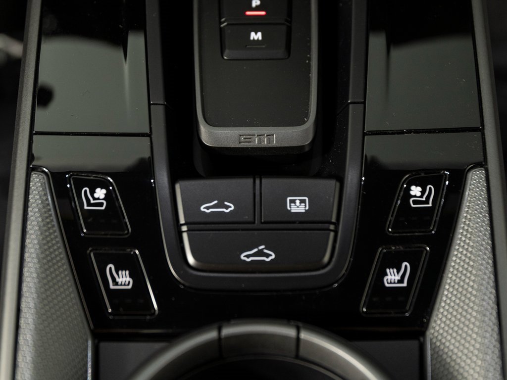 Certified 2025 Porsche 911 Carrera image 41