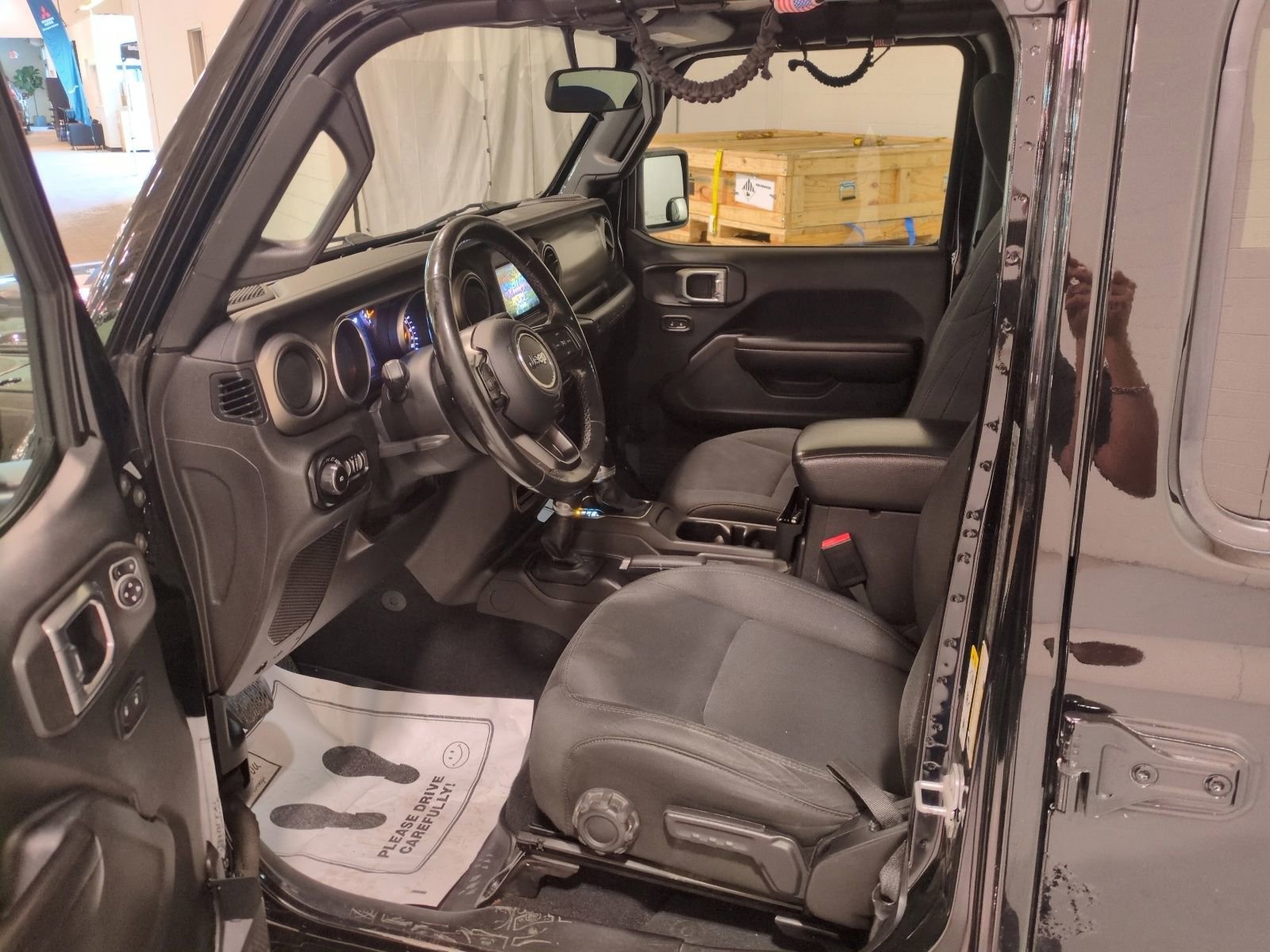 Used 2018 Jeep Wrangler Unlimited Sport S AWD/4WD image 16
