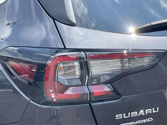 Used 2024 Subaru Outback Premium AWD/4WD image 12