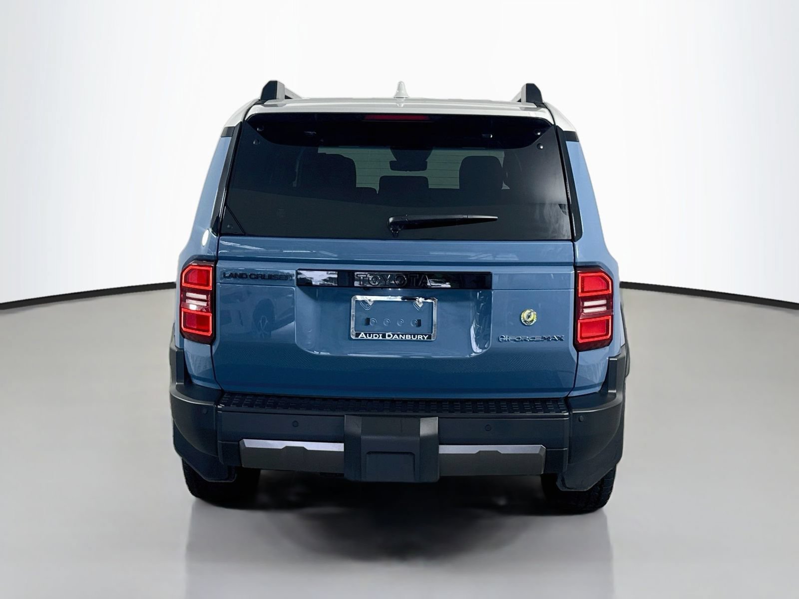 Used 2025 Toyota Land Cruiser w/ Premium Package AWD/4WD image 10