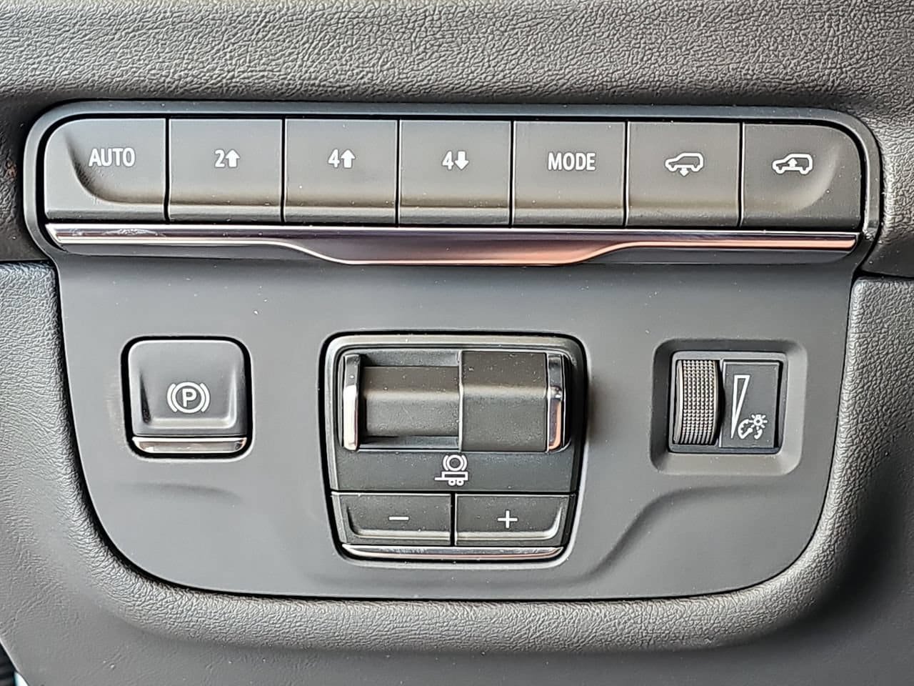 New 2026 Cadillac Escalade Sport w/ Touring Package AWD/4WD image 26