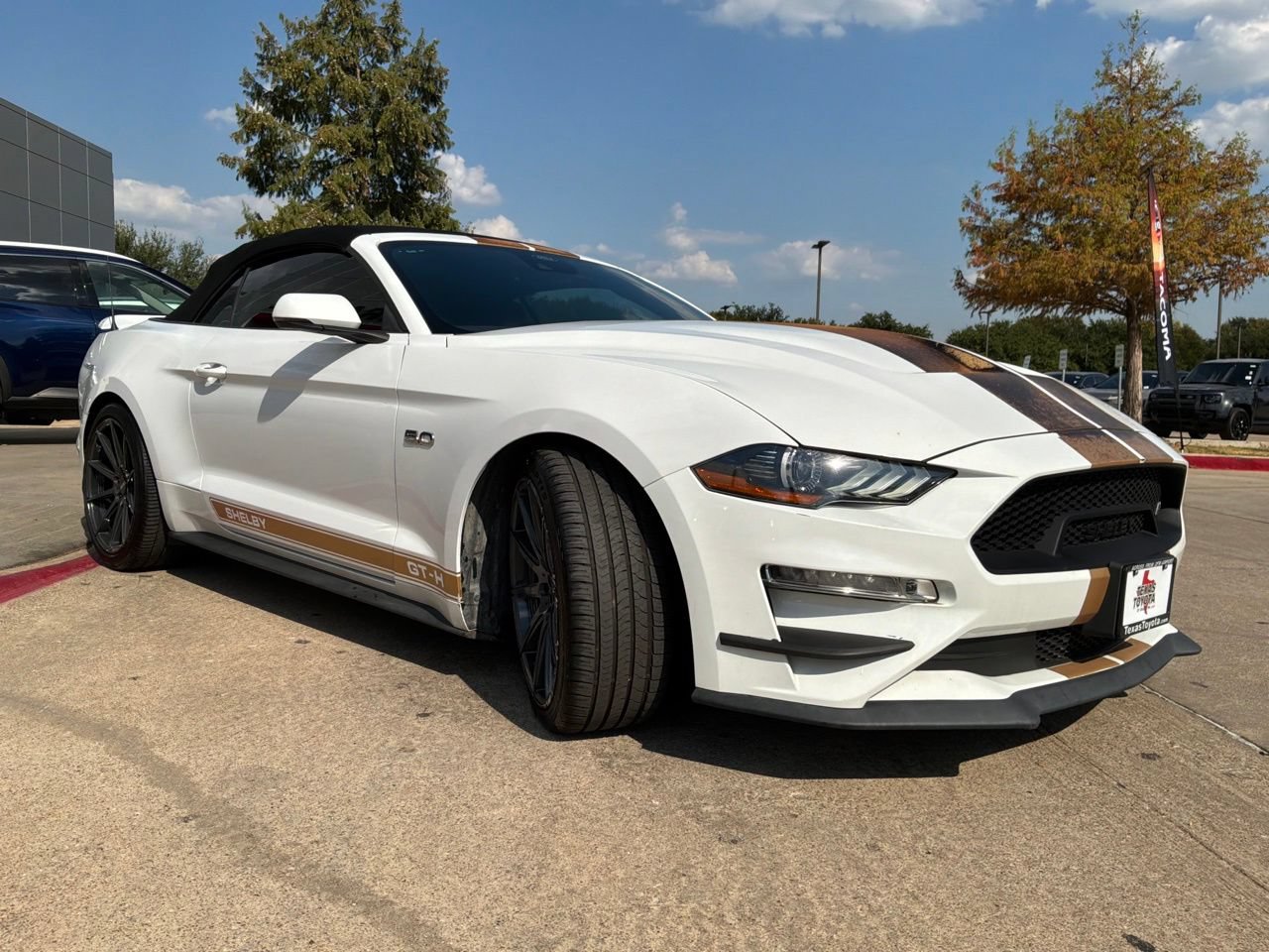 Used 2022 Ford Mustang GT Premium w/ GT Performance Package RWD image 7