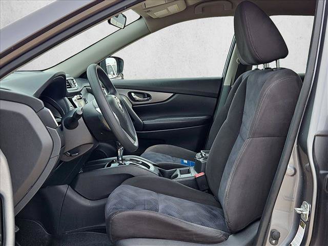 Used 2015 Nissan Rogue SV FWD image 14