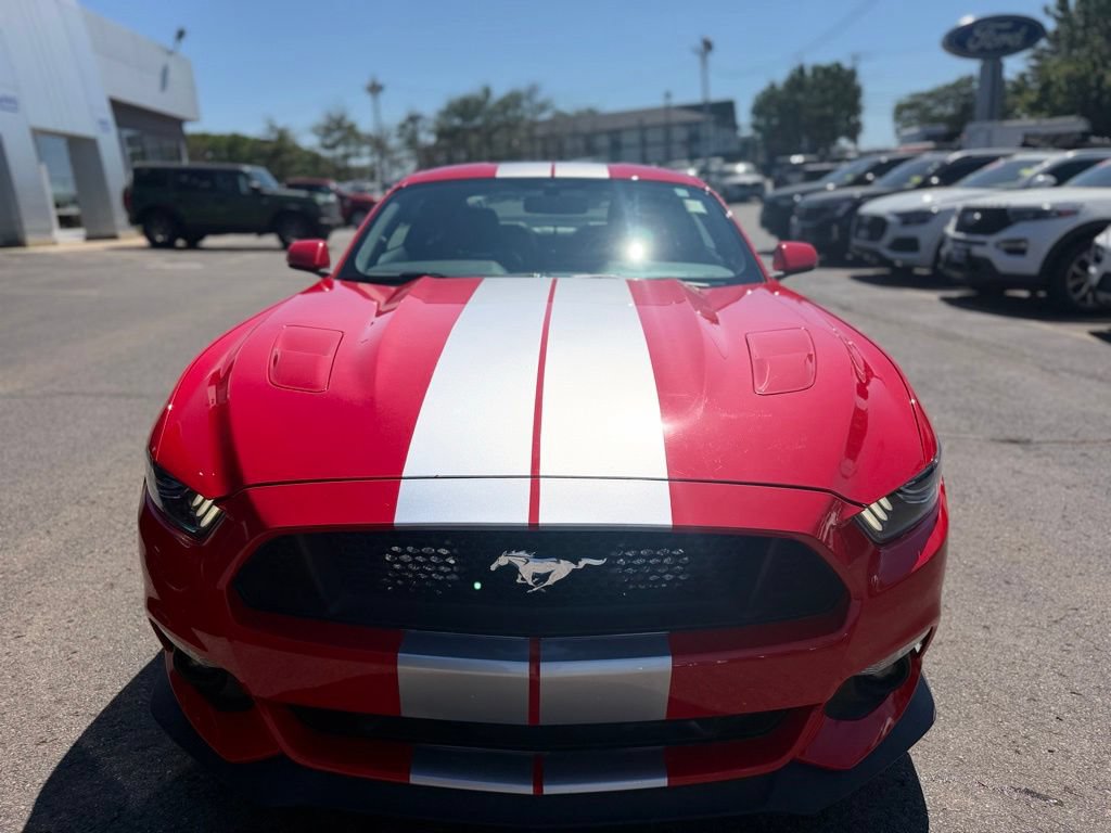 Used 2017 Ford Mustang GT Premium w/ GT Performance Package RWD image 10