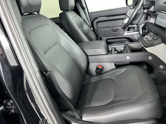 Used 2023 Land Rover Defender 110 S AWD/4WD image 28
