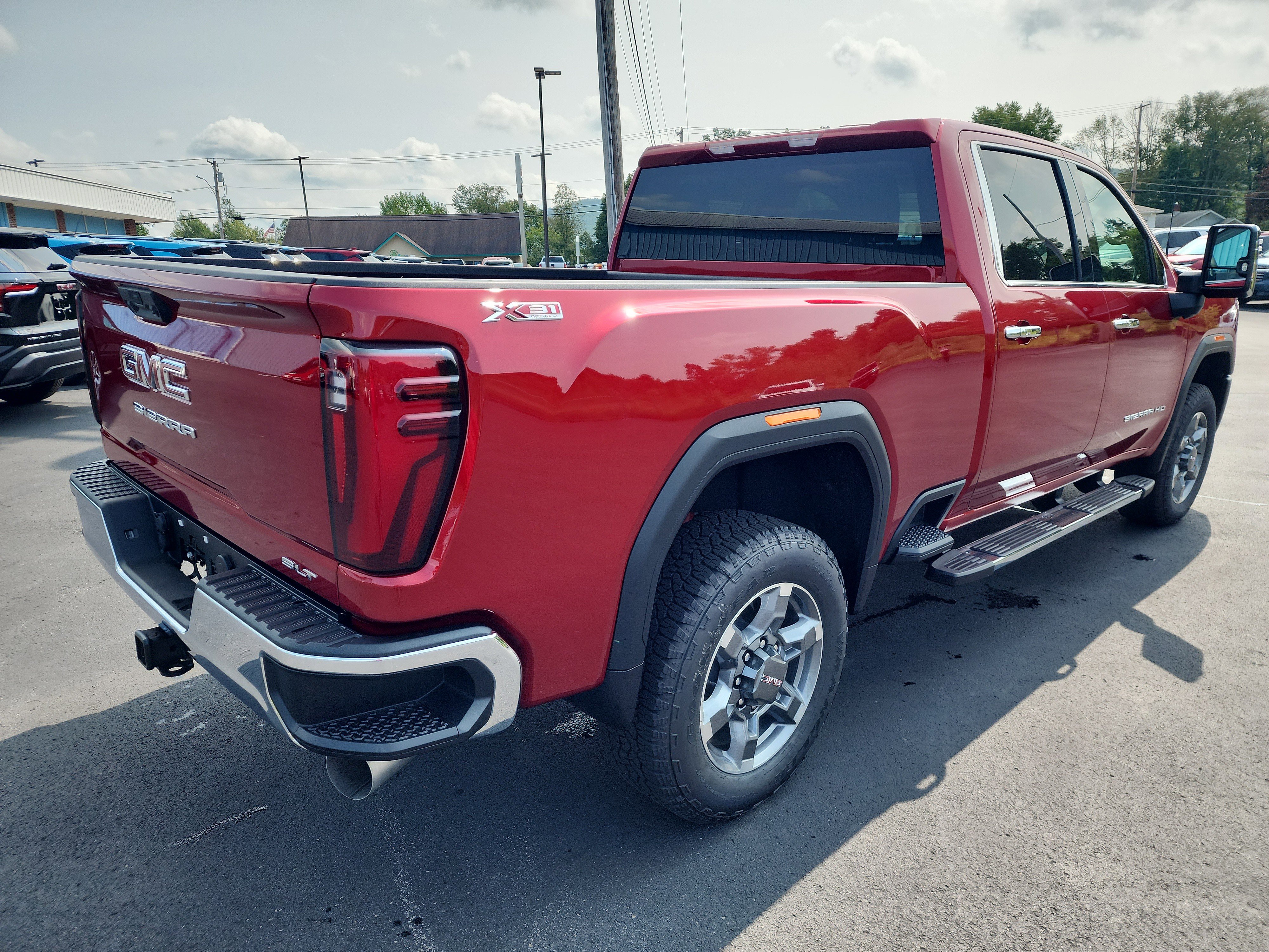 New 2026 GMC Sierra 2500 SLT w/ SLT Convenience Package image 8
