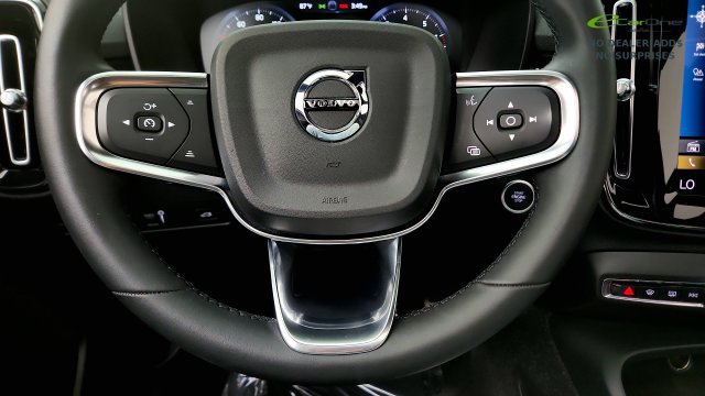 Used 2022 Volvo XC40 T4 R-Design w/ Protection Package Premier FWD image 56