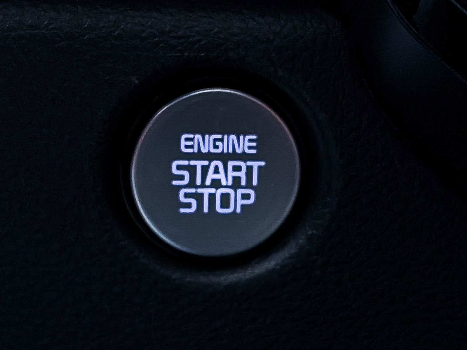 Used 2025 Kia Carnival image 39