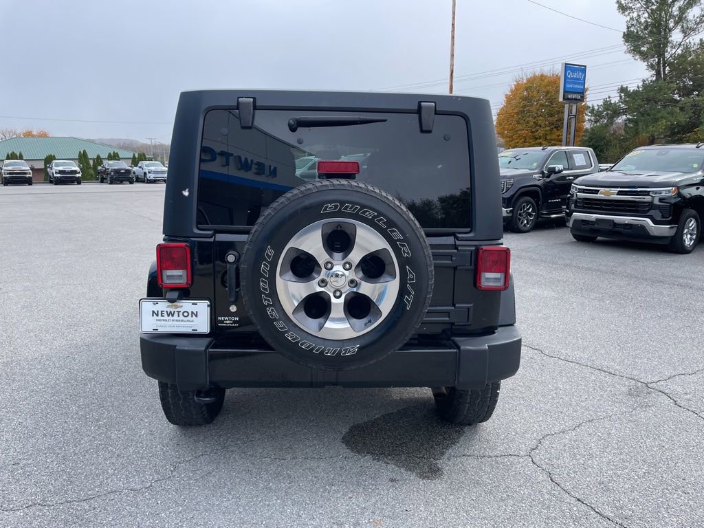 Used 2017 Jeep Wrangler Unlimited Sahara w/ Connectivity Group image 43