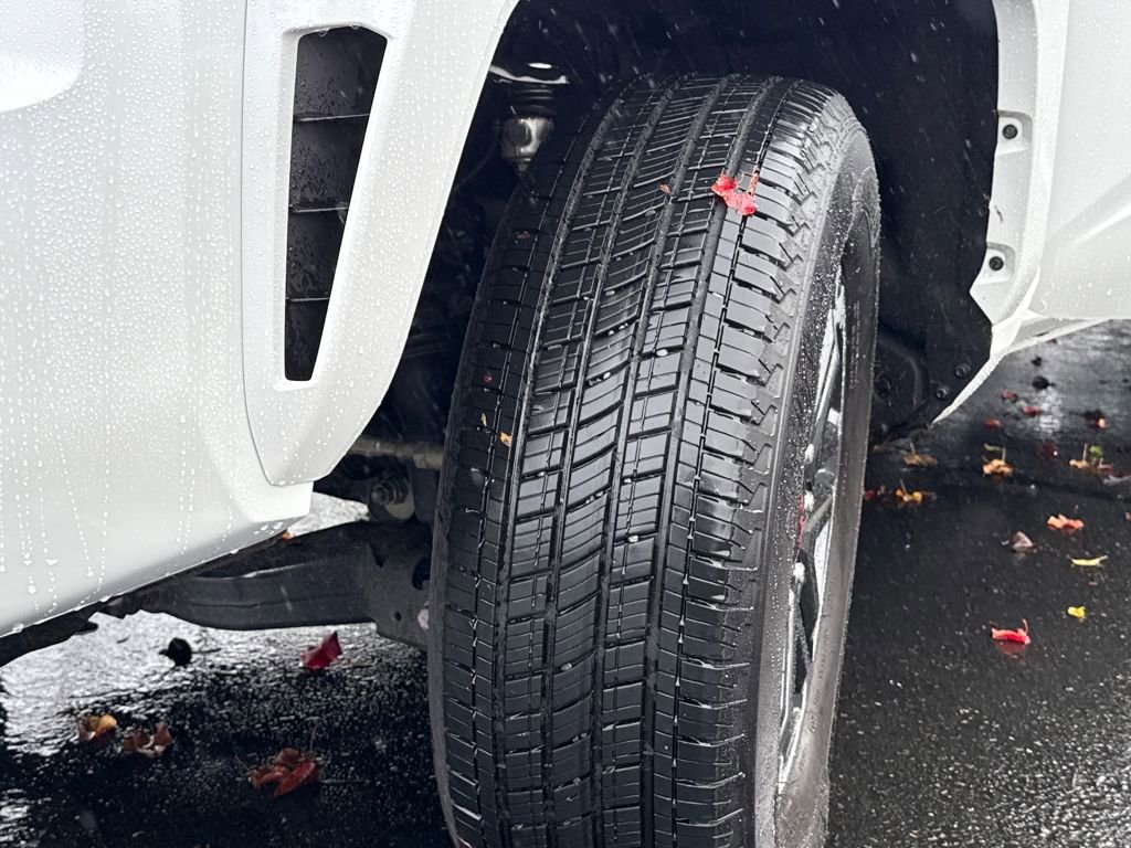 Certified 2025 Toyota Tacoma TRD Sport image 29