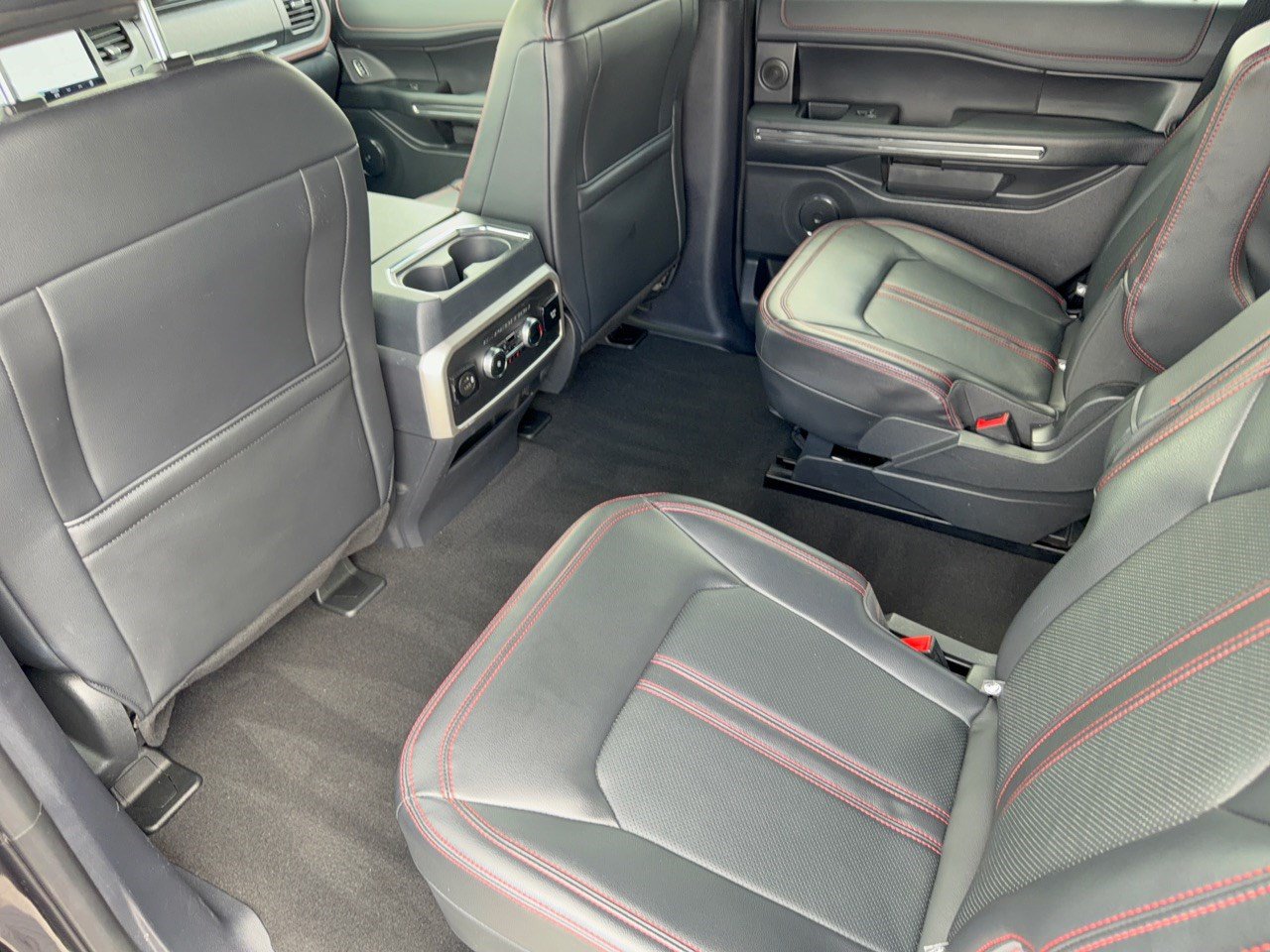 Used 2023 Ford Expedition Limited RWD image 25