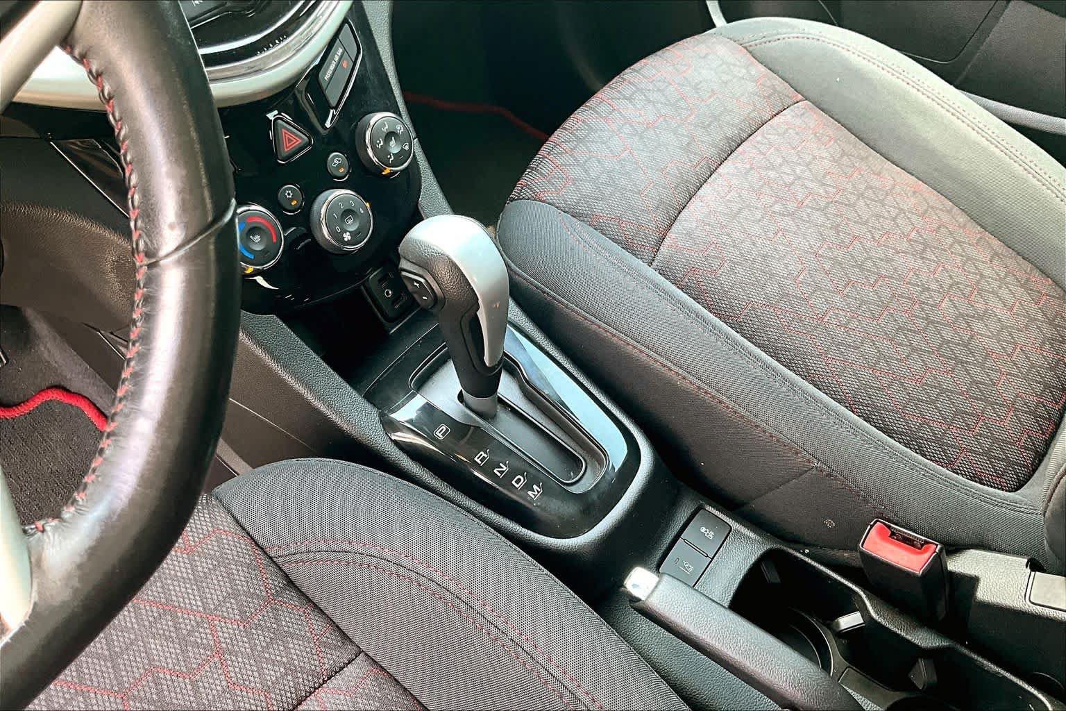 Used 2017 Chevrolet Sonic LT w/ Convenience Package FWD image 16