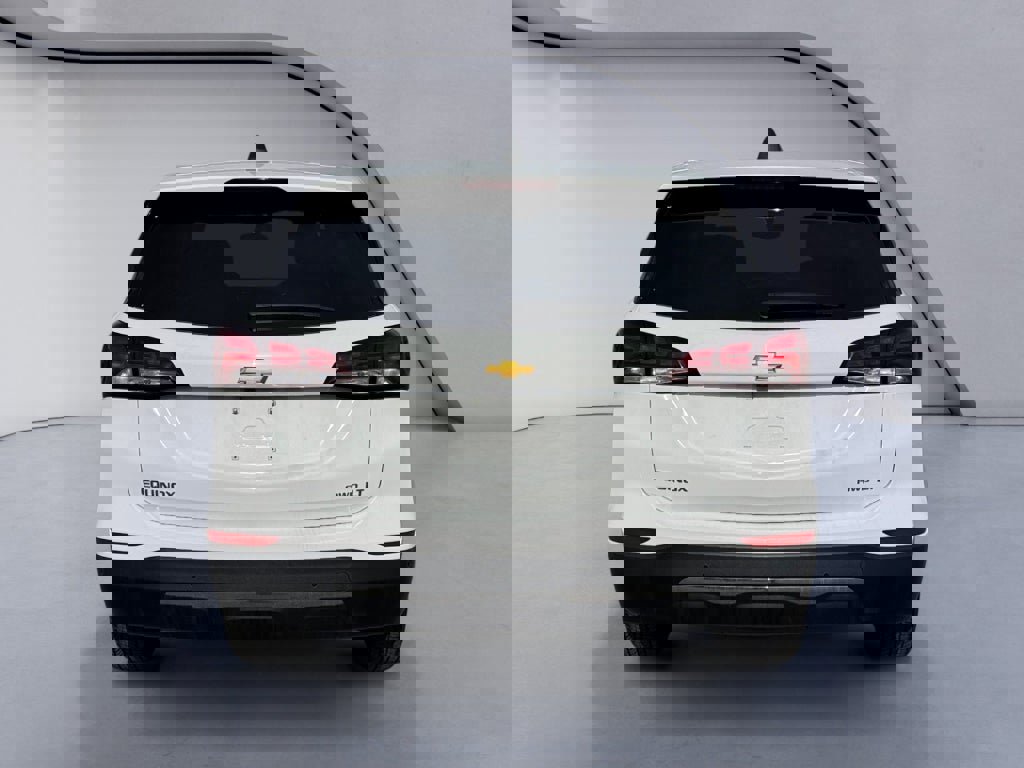 Used 2024 Chevrolet Equinox LT image 4